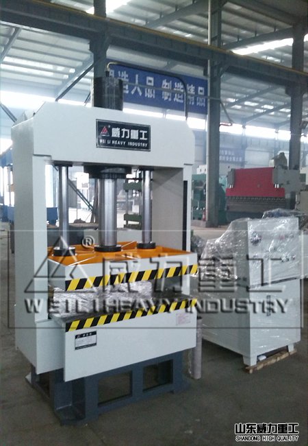100噸框式液壓機