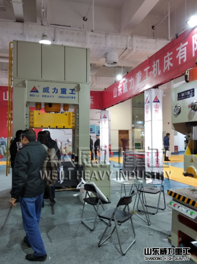 框架式液壓機