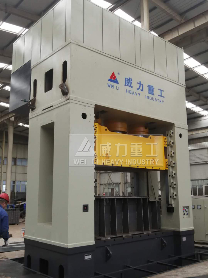 山東威力重工熱鍛法蘭成型液壓機