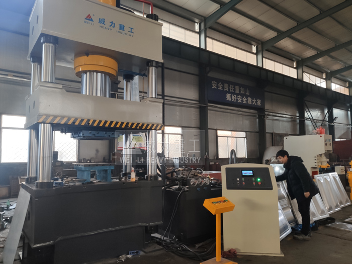 拉伸不銹鋼水箱專用液壓機