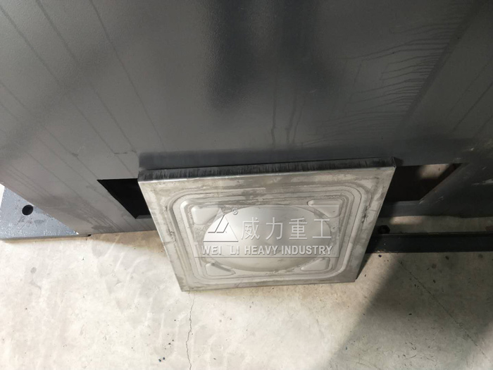 生產水箱成品